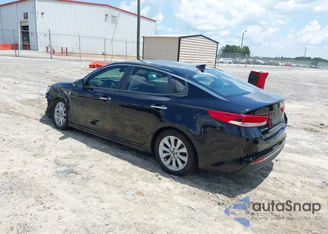 2017 Kia Optima Lx z USA, uszkodzony, nr VIN 5XXGT4L35HG121992